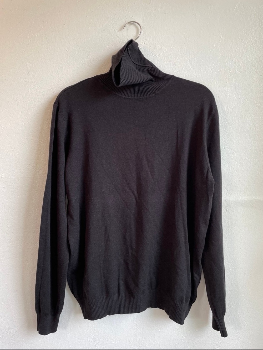 Sangtree Black women’s Turtleneck Size XL